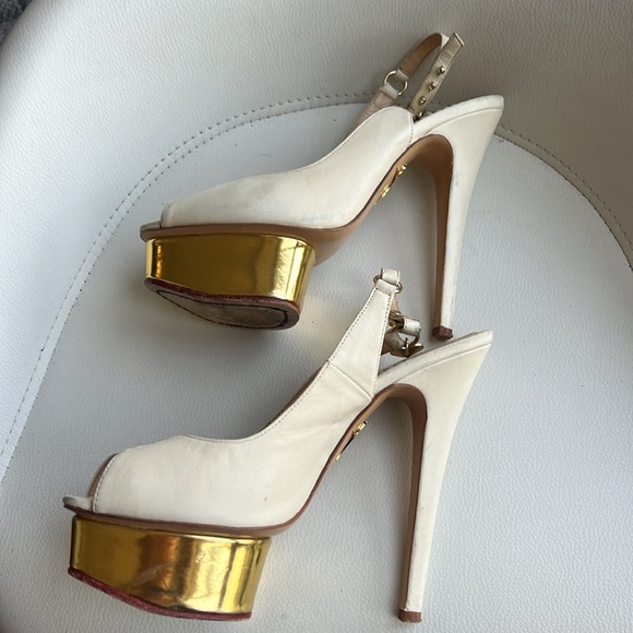 Charlotte Olympia peak a boo platforms - Picture 7 of 9